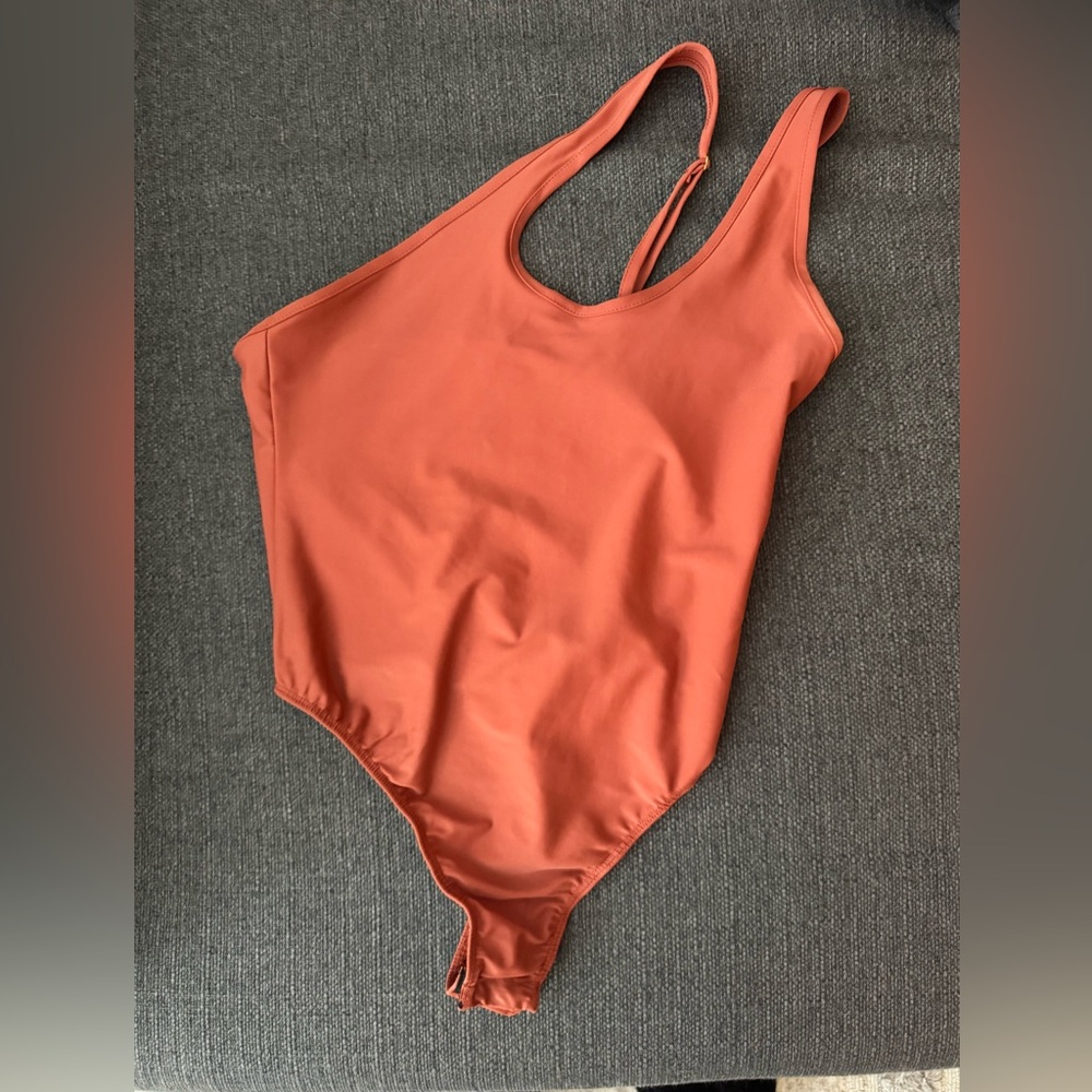 WeWoreWhat Orange One Shoulder Bodysuit
